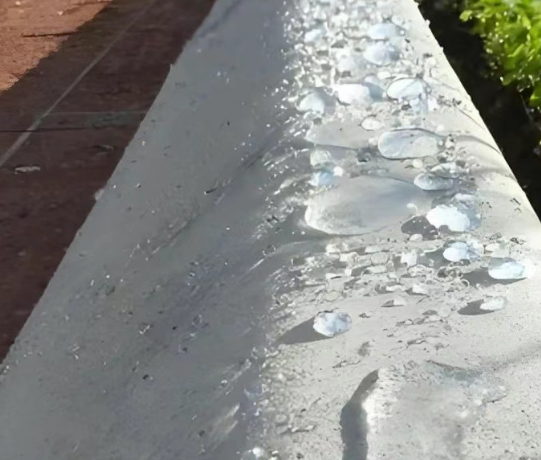 红岗硅烷浸渍涂料在混凝土保护中的应用